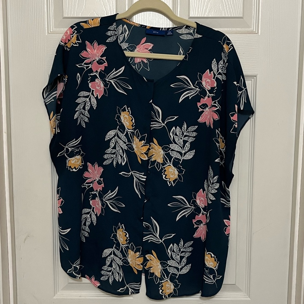 Apt 9 Short Sleeve Floral Blouse